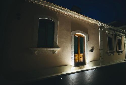 Avola House | Dimore Anna Maria -Il Magazzino-