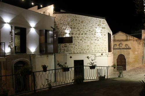Favara House | Dimore San Nicola