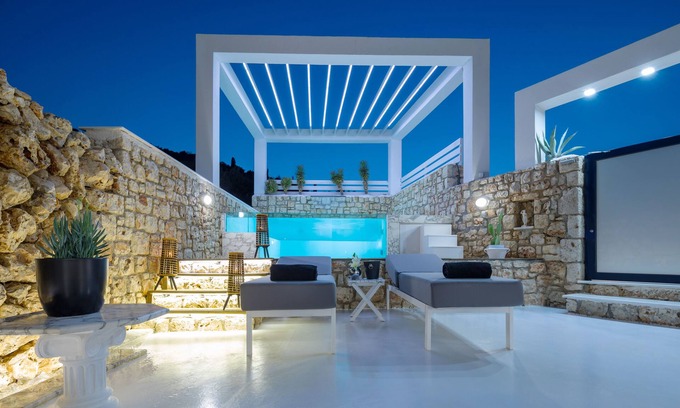 Skinaria Villa | Dion Villa - Pool & Jacuzzi - Sleeps 4 - Zakynthos