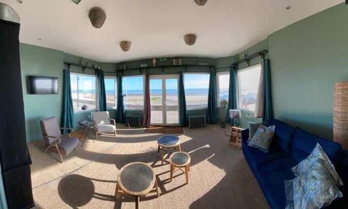 Normandy Landing Beaches Apartment | DIRECT ACCESS TO THE BEACH