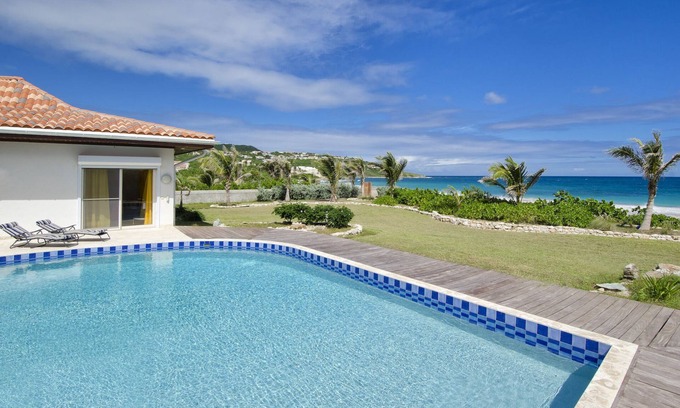 Upper Prince's Quarter Villa | Direct Beachfront 6 BDR/en-suite/maid included. Excellent service. Rare gem (H)