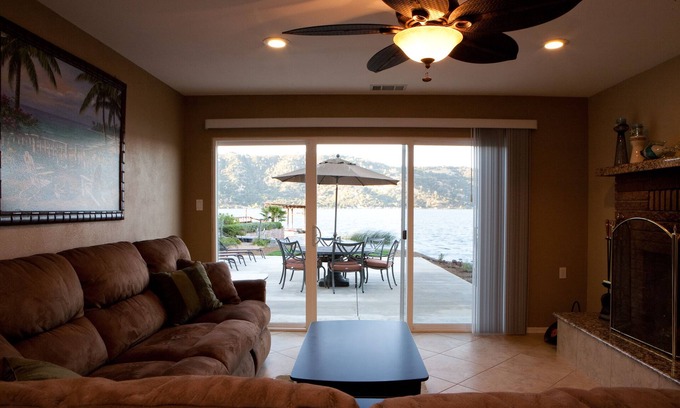 Clearlake House | Direct Lake Front Paradise Cove #1 In Reviews - Beach - Launch - Traeger Smoker