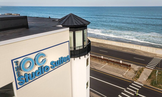 Hampton Condo | Direct Oceanfront Studio Suite Hampton Beach