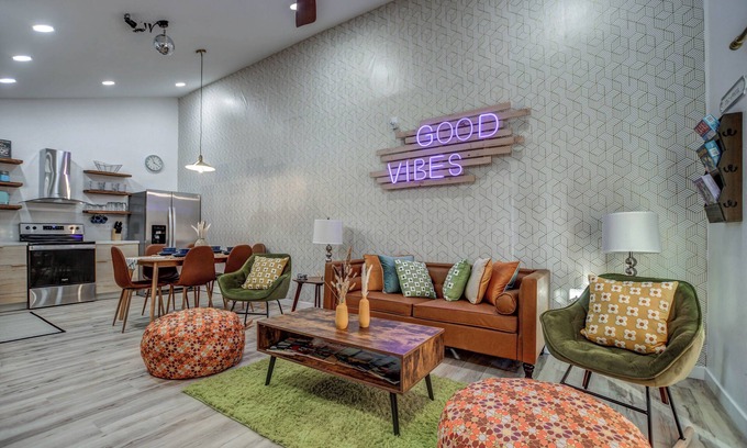 Mesa Grande House | *DISCO DEN*/All New Funky 70s Pad w/Hot Tub!