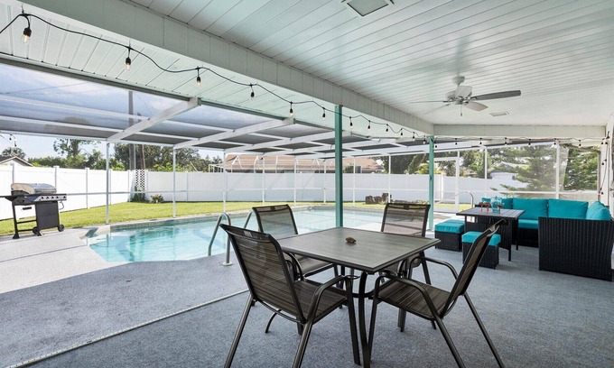 Port Charlotte House | Discover Charlotte County Villa 5876: Pool & Park Access