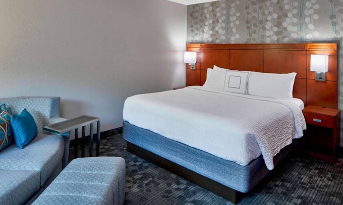 Morrisville Resort | Discover Stylish Comfort! Outdoor Pool & Free Airport Shuttle!