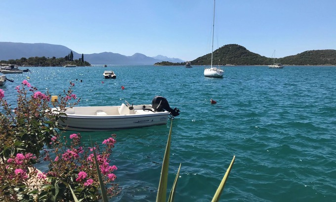 Blace Apartment | 🌴 Discover Your Oasis in Blace, Croatia - 2-bed Flat by the Serene Beach! 🌴
