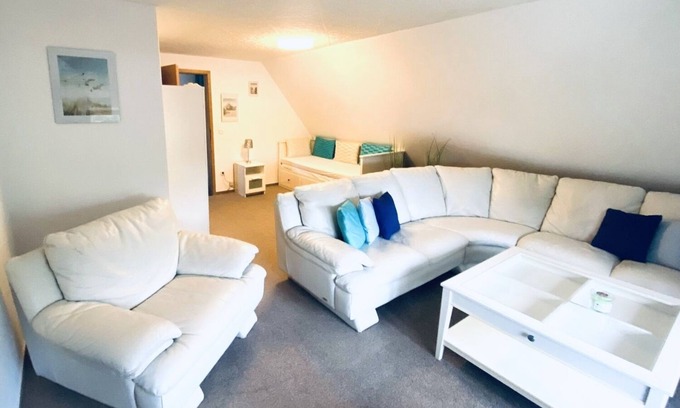 Graal Mueritz House | "Discover Your Perfect Beach Getaway: Kapitäns Hus Awaits!"