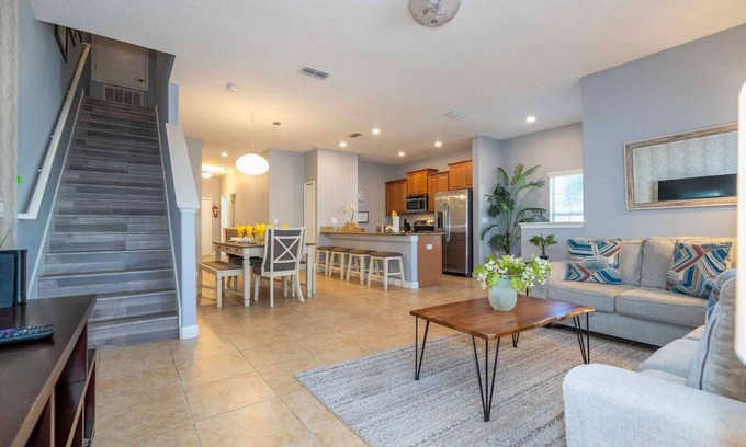 Kissimmee House | Disney Days & Poolside Nights At Storey Lake