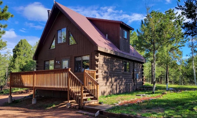 Rainbow Valley House | Divide Cabin in the Heart of Colorful Colorado!