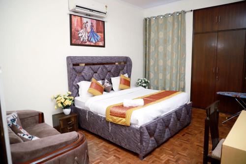 Saket Apartment | Divine India Service Apartment 3Bhk 1B Saket