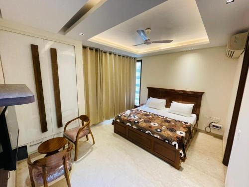 Saket Apartment | Divine India Service Apartment 4Bhk D-163 Saket