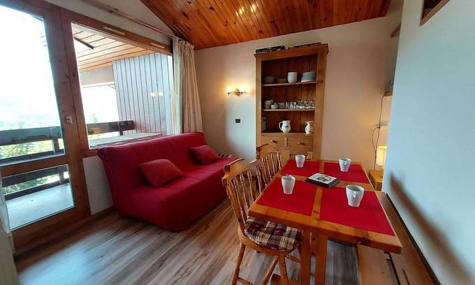 Bellentre Apartment | Divisible studio for 4, central location, pets allowed