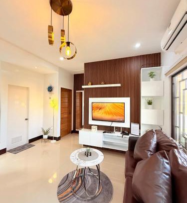 General Santos House | DJS TRANSIENT near Airport, Netflix, Fast Wifi, Hot &Cold Shower
