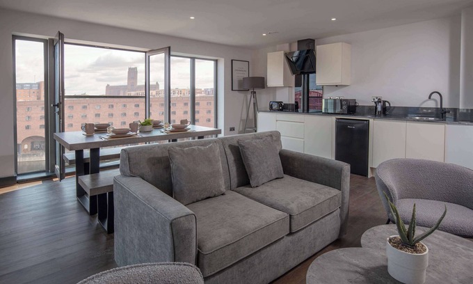 The Docks Hotel | Dockside Aparthotel, Bw Signature Collection