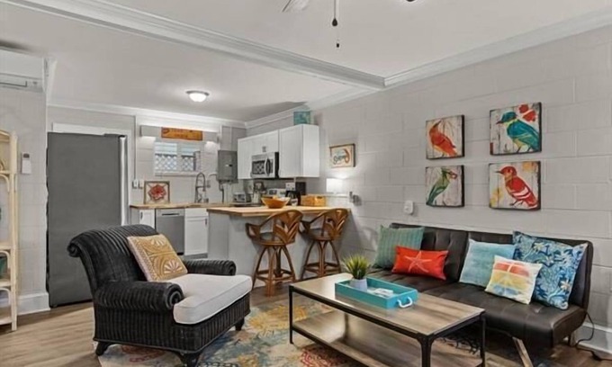 Emerald Isle House | Dog-Friendly Beach Bungalow – Unwind at Hatfield’s Hideaway