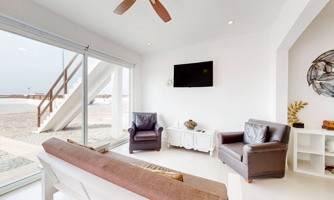 La Paloma House | Dog-friendly beachfront retreat with rooftop deck, pool, hot tub, & kitchen