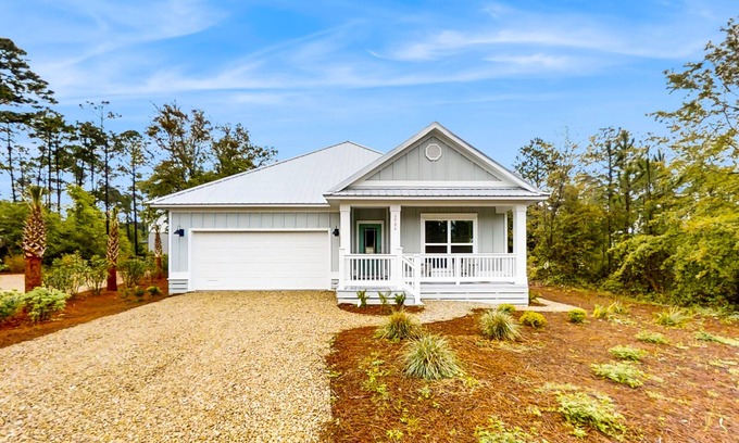 Carrabelle House | Dog-friendly getaway with central AC & a washer/dryer - walk to the beach