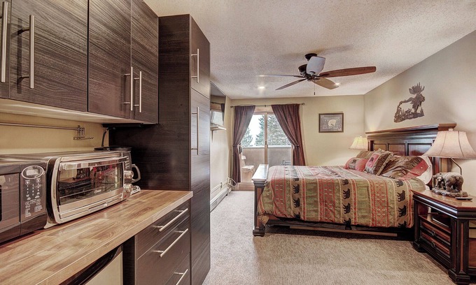 Copper Mountain Village Hotel | Dog Friendly Hotel Room With Perfect Location! Ski in/out. CM417H