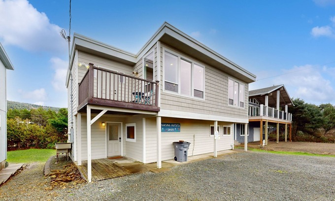 Rockaway Beach House | Dog-Friendly Home with Private Hot Tub, WiFi, Private Washer/Dryer, & Deck