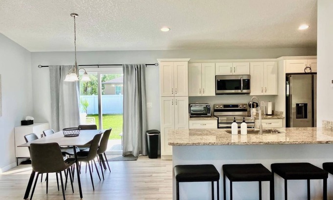 Ocala House | Dog Friendly Home w/Fenced Yard & Work Spaces