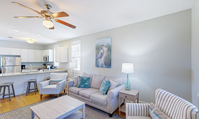 Port St. Joe Cottage | Dog-friendly home with hot tub - beach access one mile away