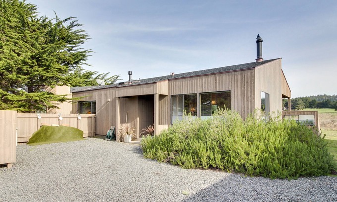 Sea Ranch House | Dog-friendly home with ocean & golf views