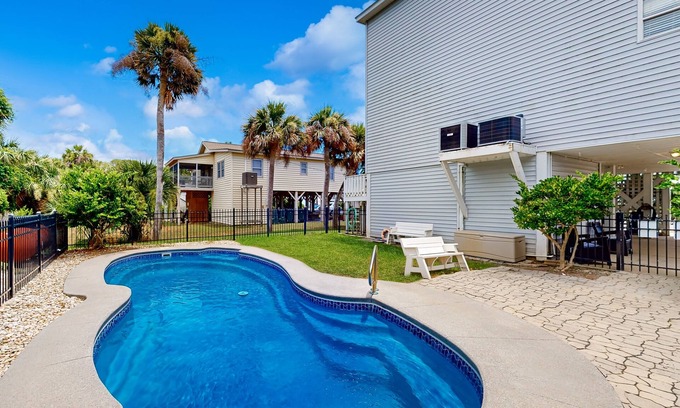 Edisto Island House | Dog-Friendly House Across the Street From Beach w/Private Pool, WiFi, AC, Patio