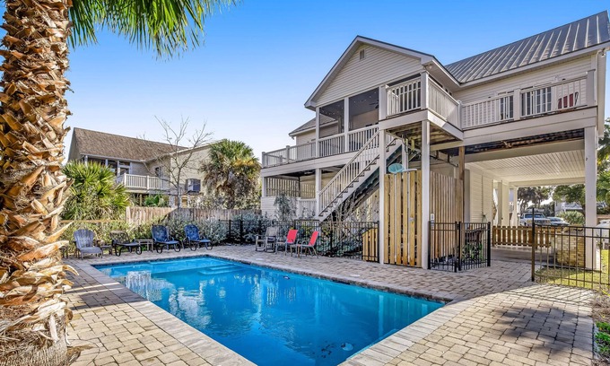 Edisto Island House | Dog-Friendly House 1 Block From Beach w/Private Pool, Patio, Private W/D, & WiFi