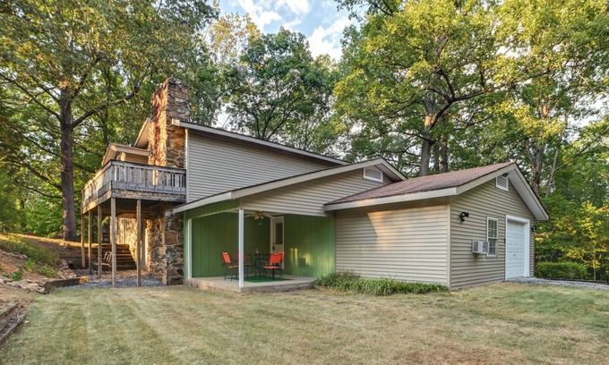 Gilbertsville House | Dog-Friendly Kentucky Lake Home w/Game Room!