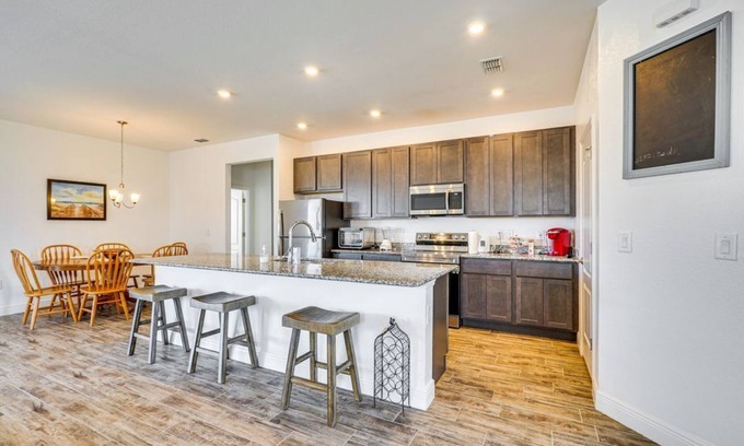 Harbour Heights House | Dog Friendly Punta Gorda w/Lanai & Fire Pit