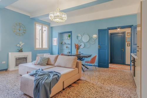 Old Town Apartment | Dolcevita PentHouse - A due passi dalla Ghirlandina