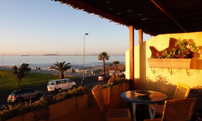 Mouille Point House | Dolphin Inn Guest House
