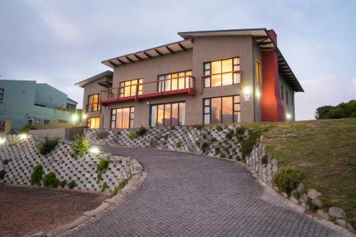 Wilderness Beach Apartment | Dolphins on Six Self Catering Apartments