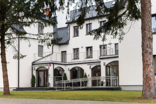 gmina Puszcza Marianska Hotel | Dom Jańskiego