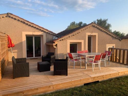 Saint-Marcel-de-Felines House | Domaine de Jarentin - Gîte 4-5 P