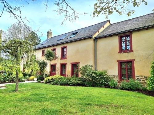 Miniac-sous-Becherel Bed & Breakfast | Domaine de Corbelande