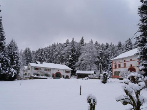 Mesnil Sous Les Cotes Cabin | Domaine de Marmonfosse