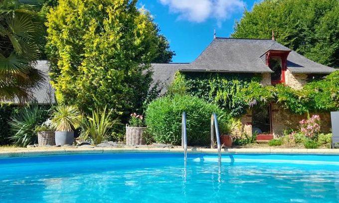 Saint-Sauveur-de-Flee House | Domaine de Vaufleury - La Maison de l'Escuiller