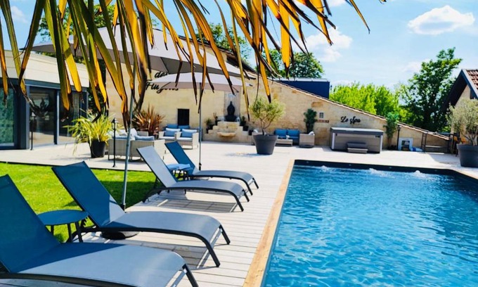 Prignac-et-Marcamps House | Domaine des Hugons