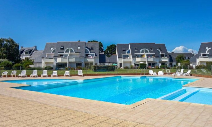 Carnac Apartment | Domaine des Tadornes by Interhome