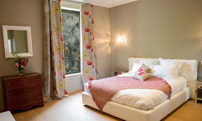 Saint-Gilles Bed & Breakfast | Domaine du Prieuré d'Estagel chambres d'hôtes