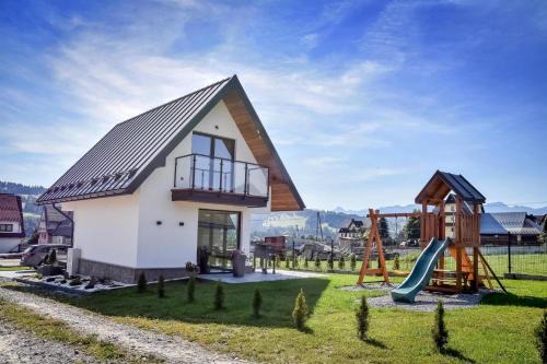 Banska Wyzna Ski Chalet | Domek Jaroszówka z widokiem na góry