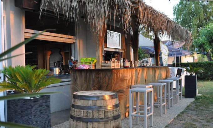 Podersdorf am See House | Doppelzimmer, Dusche, WC, Ost - Seehotel Herlinde