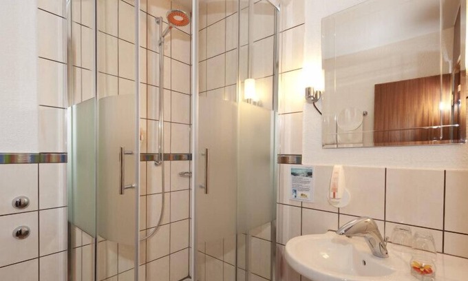Heidenheim an der Brenz Apartment | Doppelzimmer Komfort mit Dusche/wc
