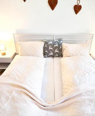 Darligen House | Doppelzimmer mit Terrasse