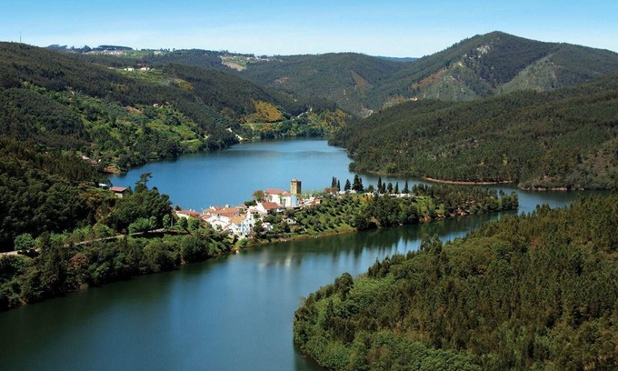 Nossa Senhora do Pranto House | Dornes the Mythical Land of the Templars