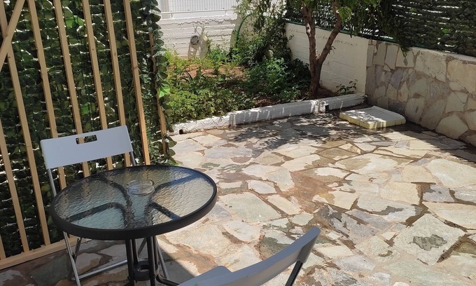 Markopoulon House | Double M