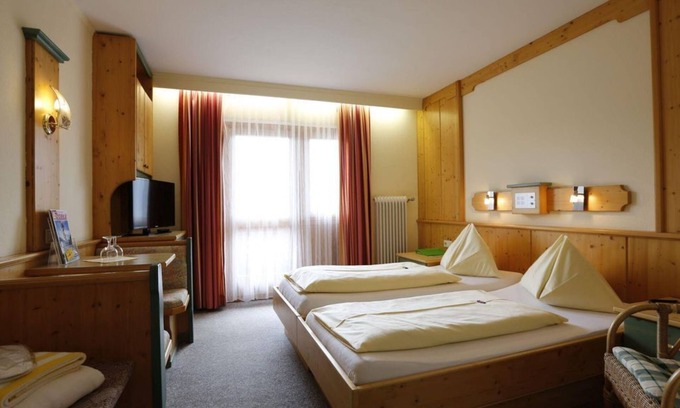 Schladming House | Double room "Dachstein" w. Balcony w. Breakfast - Premium hiking hotel
