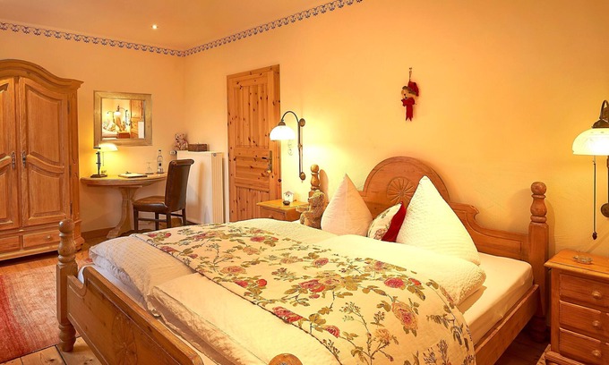 Wiehl Apartment | Double room forest and meadow view